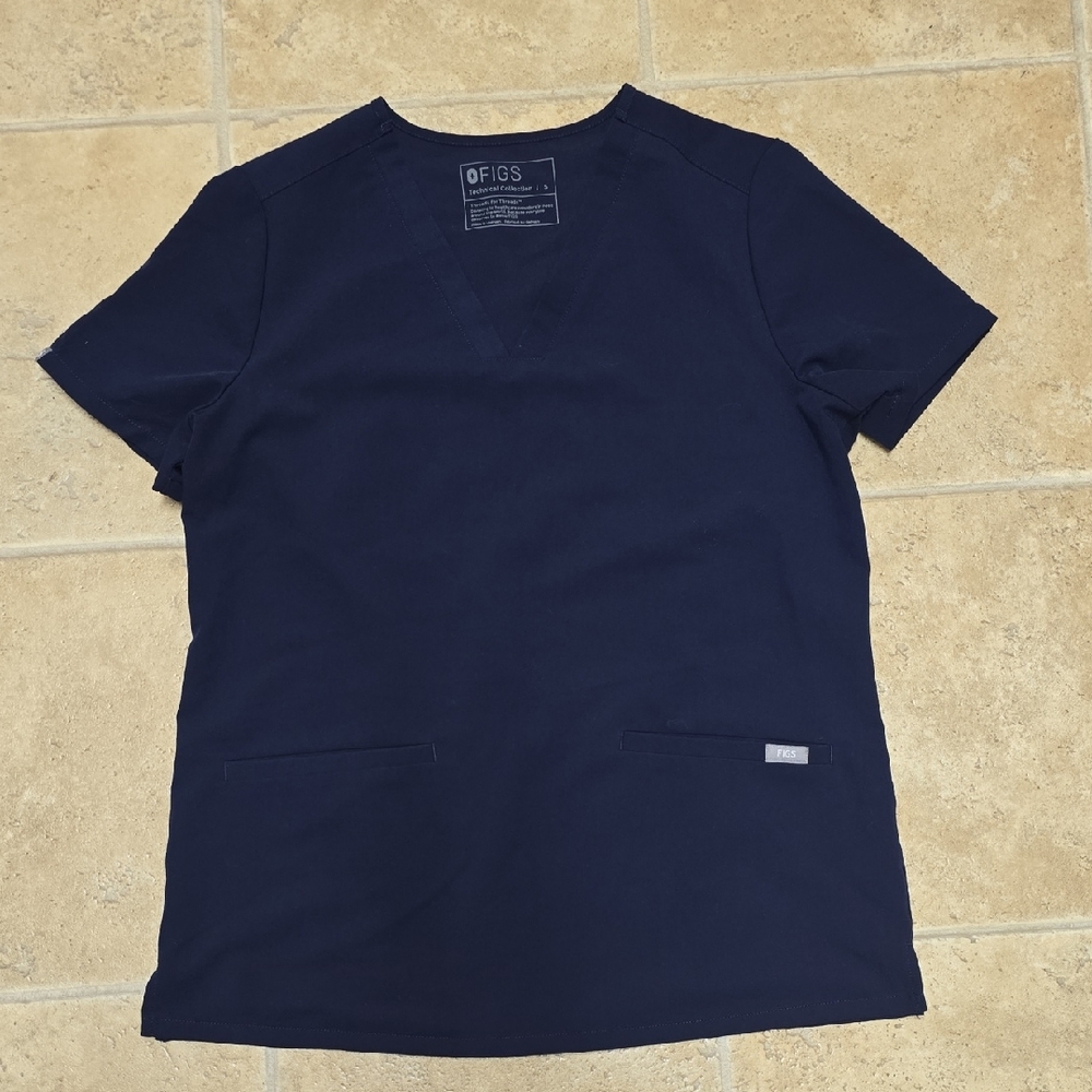 Figs Navy Blue 3 Pocket Casma Scrub Top